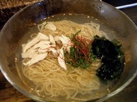 「冷たい鶏塩そば800円」@豊田町製麺所 バッチ屋の写真