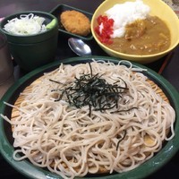 「カレーセット（￥500）＋コロッケ（クーポン）」@ゆで太郎 南青山一丁目店の写真