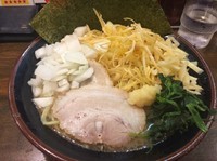「ネギラーメン大盛り 油多め  麺固め」@横濱家系ラーメン 銀輪家の写真
