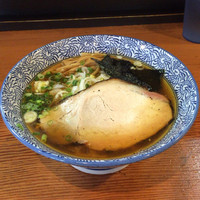 「芳醇煮干そば 醤油 炙りロース（760円）」@麺や 燦虎の写真