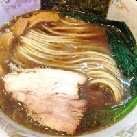 「煮干し豚骨醤油 中華そば」@市川ウズマサの写真