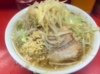 「小ラーメン（にんにく）」@ラーメン二郎 三田本店の写真