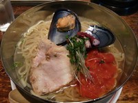 「【限定】ムール貝の冷製塩ラーメン（大盛:㋚券） ※豚チャーv」@麺肴 ひづきの写真