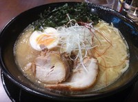 「淡麗鶏白湯ラーメンしょうゆ」@らぁ麺 とみ田の写真