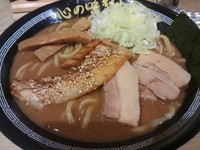 「濃厚豚骨魚介らーめん　830円」@心の味製麺 平井店の写真