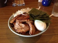 「ラーメン大盛＋ライス」@前原商店の写真