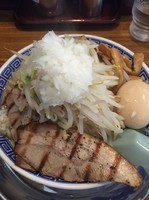 「特製ふじ麺 醤油(アブラ多め)￥９００」@優勝軒 柏店の写真