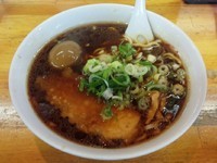 「ラーメン＋煮玉子」@ラーメンの味楽の写真