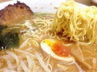「とんこつ醤油ラーメン(580円)」@とんこつらーめん ぼすの写真
