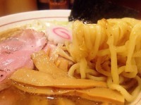 「中華そば(730円)」@煮干中華そば 鈴蘭 新宿店の写真