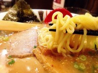 「七志ラーメン(750円)」@七志 とんこつ編 川崎店の写真