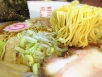 「支那そば(600円)」@支那そば屋 ぴーちゃんの写真