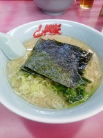 「醤油らーめん(油多め・味濃いめ)620円」@山岡家 柏店の写真