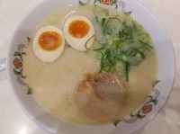 「牛骨ラーメン」@餃子の王将 前橋三俣店の写真