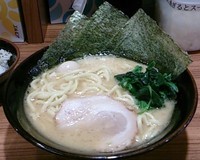 「ラーメン」@横浜家系ラーメン 壱角家 原宿店の写真