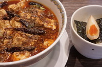 「神田雲林特製麻婆豆腐かけタンメン +こしひかりライス（無料）」@雲林坊 日本橋室町店の写真