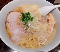 「塩ワンタン（マイルド）＋モモ(1,000円）」@元祖一条流がんこ 長津田分店の写真