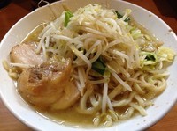 「禁断の果実 麺半分」@豚星。の写真