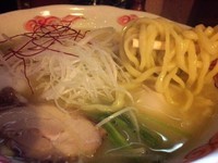 「鶏白湯らーめん(780円)」@麺・酒処 ぶらりの写真