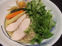 「【限定】冷やし麺～ぶしゅかん風味～　９８０円」@支那そばや 新横浜ラーメン博物館店の写真