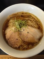 「中華そば(750円)」@鶴麺 鶴見本店の写真