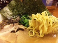 「ラーメン(700円)」@横浜家 岡野町店の写真