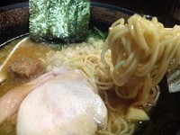 「濃厚鶏骨醤油そば(780円)」@濃厚鶏そば 麺屋武一 秋葉原店の写真