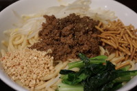 「汁なし坦坦麺＋大盛り＋小ライス」@自家製麺ほうきぼし 神田店の写真