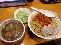 「激辛つけ麺（大盛）＋ネギ、880円（同額）＋100円」@魚介とんこつらーめん 晴れ空の写真