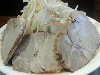 「中しょう油ラーメン(720)豚まし(180)」@製麺所 豚とこむぎの写真