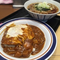 「カレーかつ丼セット（￥730）」@名代 富士そば 三光町店の写真