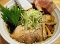 「黒醤油800円」@麺屋 信成の写真