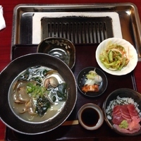 「アサリバターラーメンセット ¥1000(小マグロ丼、香、サラダ)」@バーベキューあらはたの写真