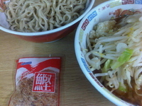 「つけ麺(麺少なめ)ニンニクカラメ+甘いの+しょうが+鰹節」@ラーメン二郎 栃木街道店の写真