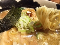 「中華そば(680円)」@麺屋 みちしるべ 二子玉川本店の写真