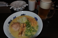 「濃厚鶏そば、生ビール、替玉」@鶏そば 雫一の写真