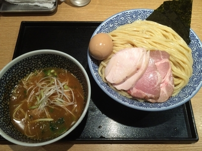 「特製濃厚魚介つけ麺大盛／¥1,100＋100」@麺屋 一燈の写真