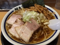 「冷やし煮干そば／￥750」@天然豚骨醤油 らーめん玉 超大吉 上野店の写真