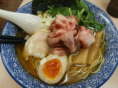 「煮干しそば白醤油(680円)」@中華そば よしかわの写真