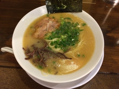 「らーめん＋替玉」@博多長浜らーめん とんこつとん太の写真