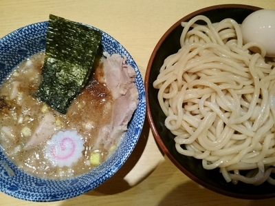 「つけめん(800円)+味玉･半ﾁｬｰｼｭｰ(250円)」@くり山の写真