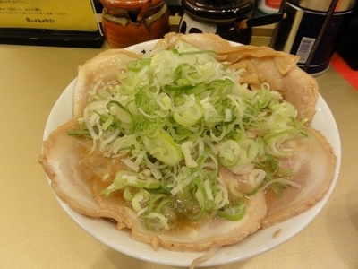 「しょうゆチャーシュー麵　メンママシ　麺硬め　1,000円」@超ごってり麺 ごっつ 秋葉原店の写真