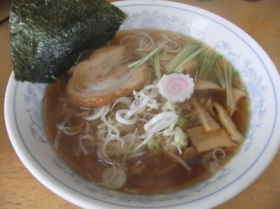 「ラーメン（700円）」@MENYA 食い味の道有楽の写真