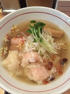 「ワンタン塩そば」@地球の中華そばの写真