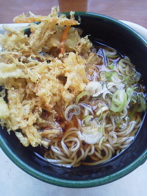 「かき揚げそば\390」@笠置そば 神谷町店の写真