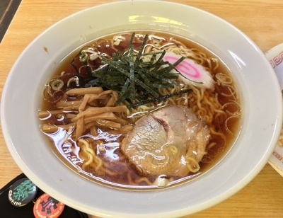 「ラーメンと半チャーハンのセット（￥850）」@栄楽の写真