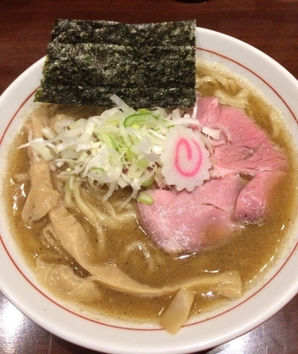 「中華そば 730円」@煮干中華そば 鈴蘭 新宿店の写真