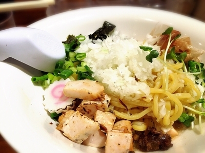 「油まぜそば」@らーめん・つけめん 八角の写真