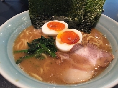 「ラーメン普通➕とろ玉子」@匠家 ひたちなか店の写真