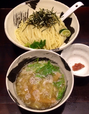 「塩つけ麺　中盛（300g)900円（並盛り・中盛り同一料金）」@銀座 朧月 目黒処の写真